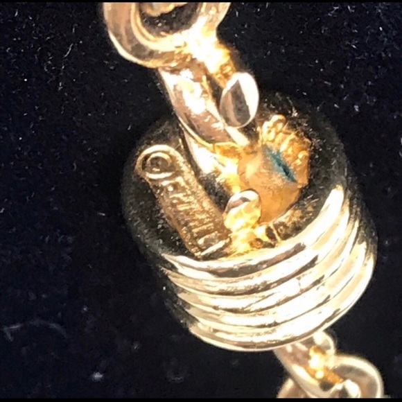 Chanel Pearl Necklace. 1986 32” 24kGP - Picture 6 of 8